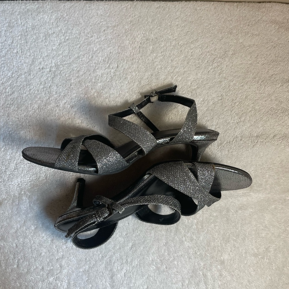 Fioni Elegant Silver Women's Sparkly Strappy Heels, Size 7.5 wide - Picture 7 of 9